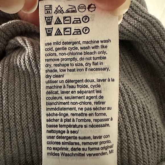 Calvin Klein Top - Picture 8 of 8